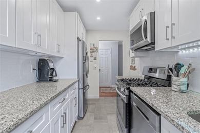 Welcome to this elegant, move in ready, 2-bedroom, 1-bathroom - photo 9