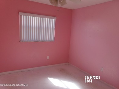 Bright and spacious 4-bedroom, 2-bath home located in desirable - photo 10