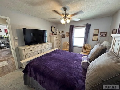 Beautiful nearly 2,000 square foot home located in a great part - photo 11