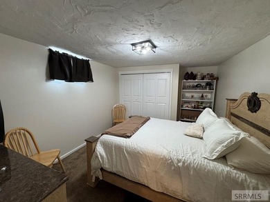 Beautiful nearly 2,000 square foot home located in a great part - photo 20