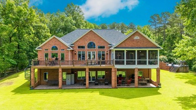 Nestled behind a private gated entrance on 2.65 fee simple acres - photo 7