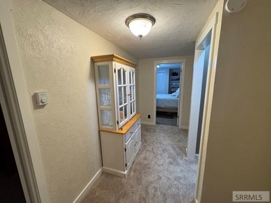 Beautiful nearly 2,000 square foot home located in a great part - photo 28