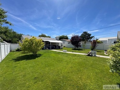 Beautiful nearly 2,000 square foot home located in a great part - photo 32