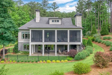 LIKE-NEW CUSTOM GOLF COURSE HOME POSITIONED ALONG THE 8TH HOLE - photo 2