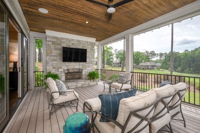 LIKE-NEW CUSTOM GOLF COURSE HOME POSITIONED ALONG THE 8TH HOLE - photo 10