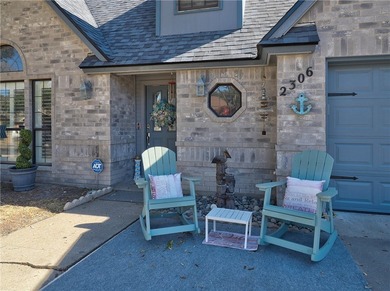 Welcome to 2306 Park Wood Drive ! This nicely updated Oak Ridge - photo 2