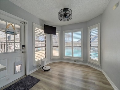 Welcome to 2306 Park Wood Drive ! This nicely updated Oak Ridge - photo 10