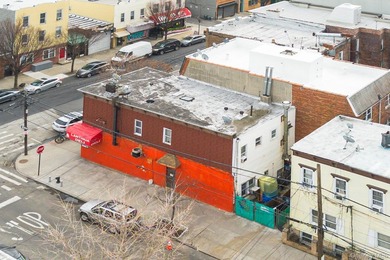 Exceptional mixed-use investment opportunity on a prime corner - photo 2