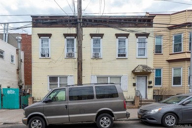 Exceptional mixed-use investment opportunity on a prime corner - photo 6