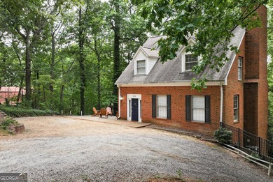 Private Lake Lanier home offered fully furnished with a - photo 1