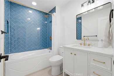 Beautifully remodeled with custom designer finishes, move-in - photo 20