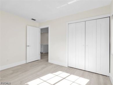 Welcome to this FULLY RENOVATED condo offering tranquil lake - photo 21