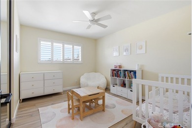 Beautifully remodeled with custom designer finishes, move-in - photo 22