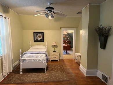 Charming 3-bedroom home with timeless character, featuring - photo 23
