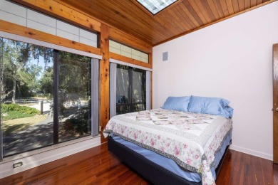Luxury living on the water! This elaborate, custom 4 bedroom, 3 - photo 28