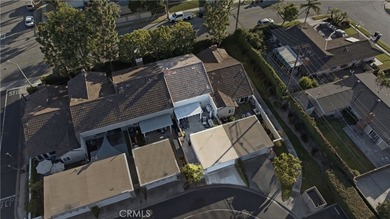 Beautifully remodeled with custom designer finishes, move-in - photo 31
