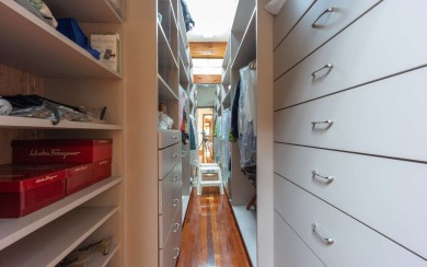 Luxury living on the water! This elaborate, custom 4 bedroom, 3 - photo 32