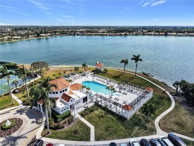 Welcome to this FULLY RENOVATED condo offering tranquil lake - photo 33