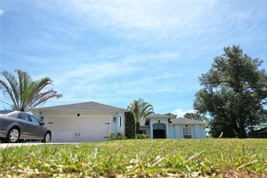 3/2/2 Pool Home with extra parking space. Concrete parking pad - photo 35