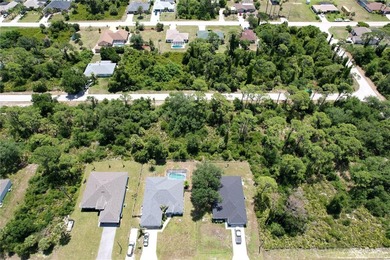 3/2/2 Pool Home with extra parking space. Concrete parking pad - photo 41