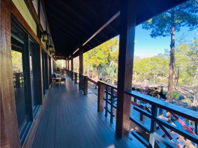 Luxury living on the water! This elaborate, custom 4 bedroom, 3 - photo 44