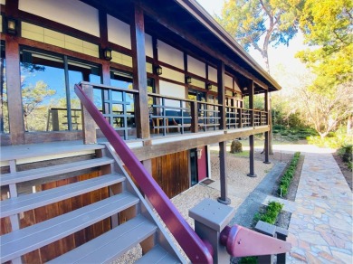 Luxury living on the water! This elaborate, custom 4 bedroom, 3 - photo 55
