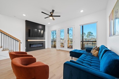 **Stunning Lakefront Retreat at 531 North Shore Dr, Hot Springs - photo 11