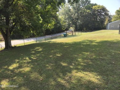 Welcome to 2077 Bethel Church Road in Holcomb, Mississippi, a - photo 12