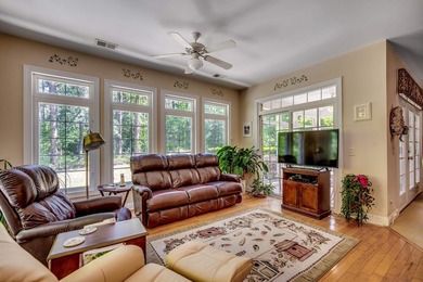 This custom built, full brick, 3 bed, 2.5 bath with bonus room - photo 14