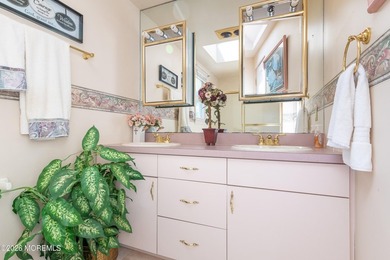 Don't miss this large home with a 5 room rental apartment on 2nd - photo 14
