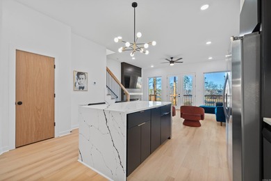 **Stunning Lakefront Retreat at 531 North Shore Dr, Hot Springs - photo 21