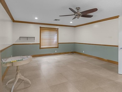 Discover this spacious single-family residence in Loxahatchee - photo 22