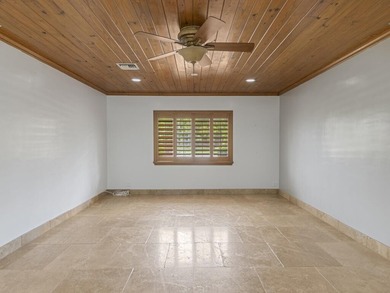Discover this spacious single-family residence in Loxahatchee - photo 23