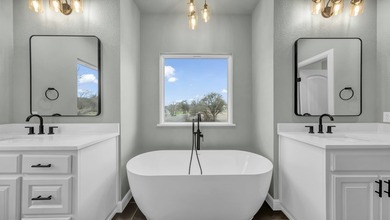 This proposed Ava plan features 3 beds 2 full baths, a - photo 25