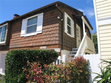 This is a Special Balboa beach house from the 40's. This is a - photo 2