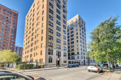 Lake Michigan - Cook County Condo For Sale in Chicago Illinois
