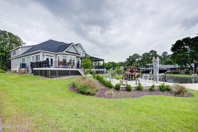 Welcome to this luxurious updated waterfront home in the - photo 2