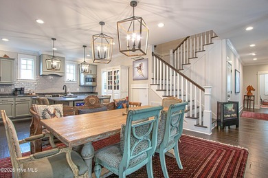 ''LOCK-IT AND LEAVE-IT! Stunning and move-in ready! With calming - photo 5