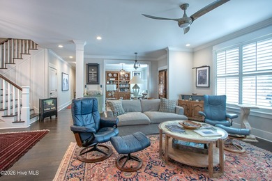 ''LOCK-IT AND LEAVE-IT! Stunning and move-in ready! With calming - photo 6