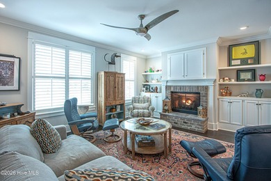 ''LOCK-IT AND LEAVE-IT! Stunning and move-in ready! With calming - photo 8
