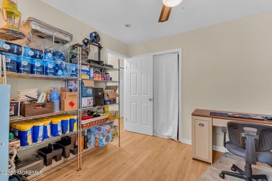 *** 6 BEDROOM COLONIAL *** 3 FULL BATHROOMS *** WHOLE HOUSE - photo 13