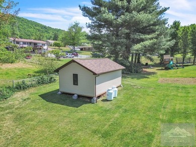Beautifully renovated tri-level home offering space, comfort - photo 16