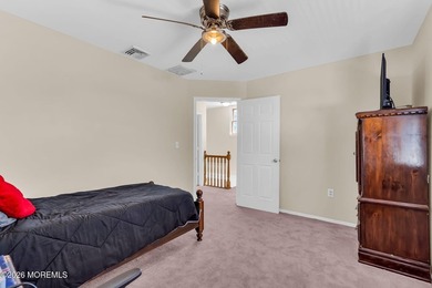 *** 6 BEDROOM COLONIAL *** 3 FULL BATHROOMS *** WHOLE HOUSE - photo 19