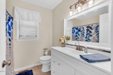*** 6 BEDROOM COLONIAL *** 3 FULL BATHROOMS *** WHOLE HOUSE - photo 23