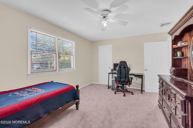 *** 6 BEDROOM COLONIAL *** 3 FULL BATHROOMS *** WHOLE HOUSE - photo 25