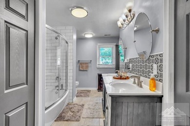 Beautifully renovated tri-level home offering space, comfort - photo 32