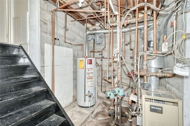 Welcome to 395 Ridgemont Drive, a beautifully maintained brick - photo 37