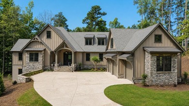 PRIVACY. CRAFTSMANSHIP. LIFESTYLE. NEW CUSTOM HOME PERFECTLY - photo 1