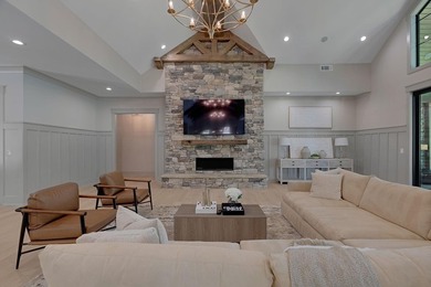 PRIVACY. CRAFTSMANSHIP. LIFESTYLE. NEW CUSTOM HOME PERFECTLY - photo 10