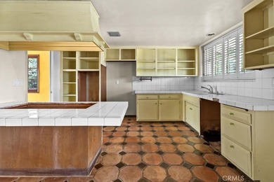 Presenting an incredible opportunity to remodel and customize - photo 7